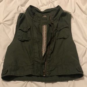 Aeropostale army green vest